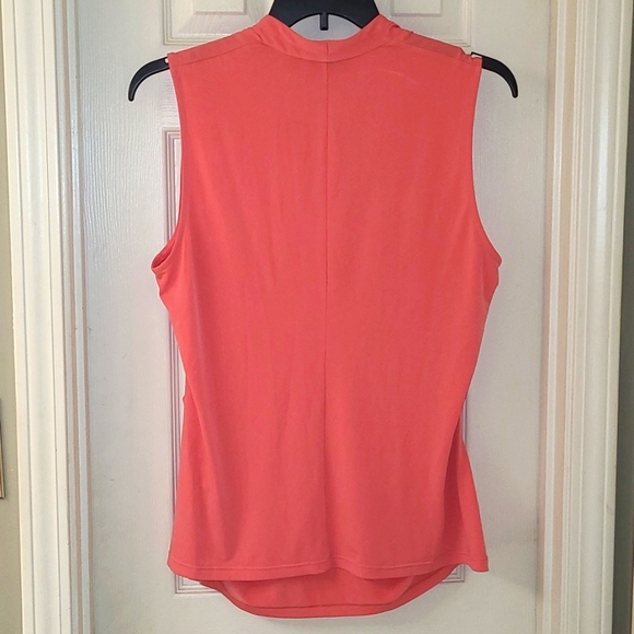 Sleeveless peach top - Picture 2 of 2